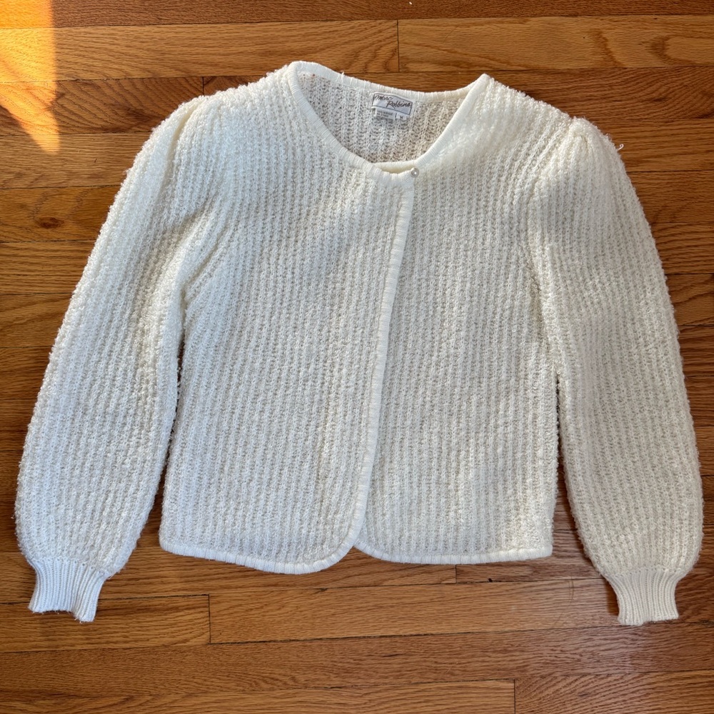 Vintage Marc Robbin’s Women's White Textured Sweater